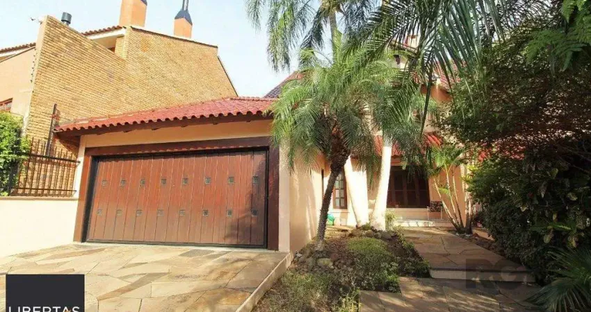 Casa para comprar com 4 dormitórios, uma suíte e 4 vagas no bairro chácara das pedras.