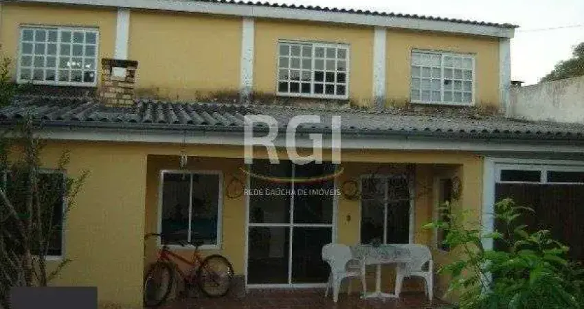 Casa para Venda - 150m², 4 dormitórios, sendo 2 suites, 6 vagas - Imperial Parque