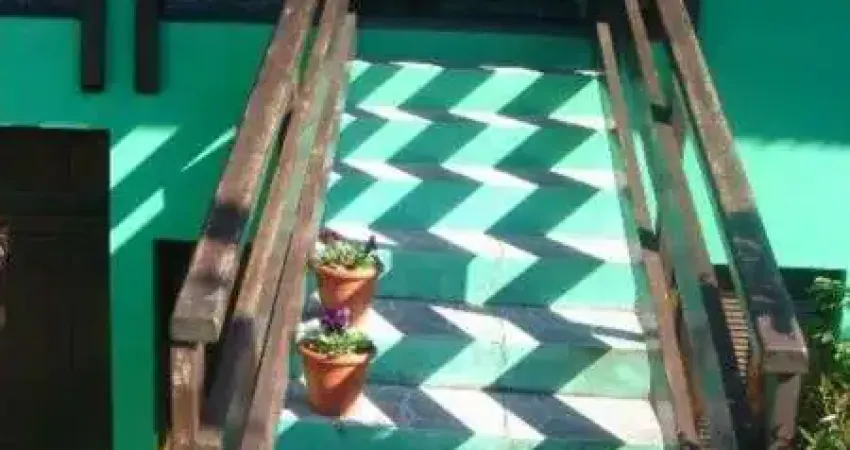 Casa para Venda - 500m², 4 dormitórios, sendo 1 suites, 1 vaga - Imperial Parque