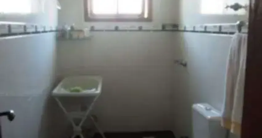 Casa para Venda - 187.5m², 3 dormitórios, sendo 1 suites, 1 vaga - Hípica