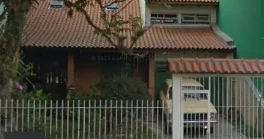 Casa para Venda - 300m², 3 dormitórios, sendo 1 suites, 2 vagas - Jardim Verde