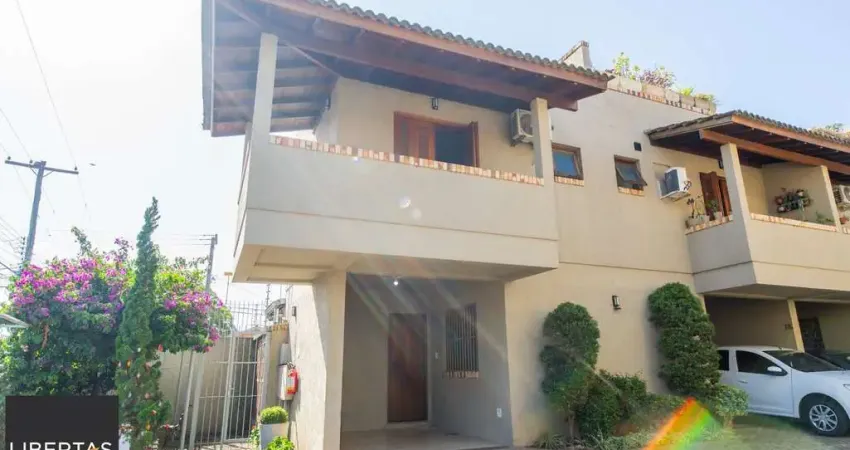 Casa em condomínio de 105m² - 2 dormitórios e 1 vaga no bairro Guarujá
