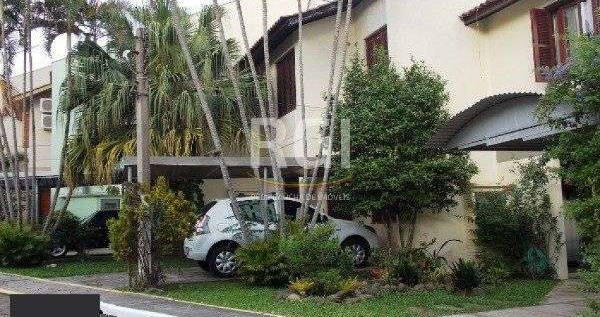 Casa Condominio para Venda - 220m², 3 dormitórios, sendo 1 suites, 4 vagas - Hípica