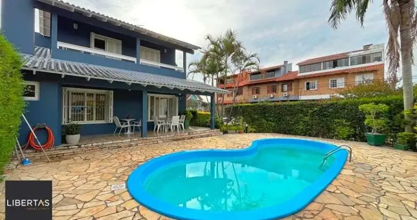 Casa de esquina com 285m², 3 dormitórios, sendo 1 suites, 4 vagas - amplo pátio com piscina,  Residencial Bahamas