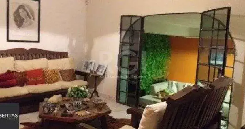 Casa para Venda - 260m², 3 dormitórios, sendo 1 suites, Espirito Santo