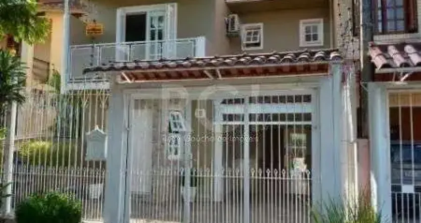 Casa para Venda - 231.52m², 3 dormitórios, sendo 1 suites, 2 vagas - Imperial Parque