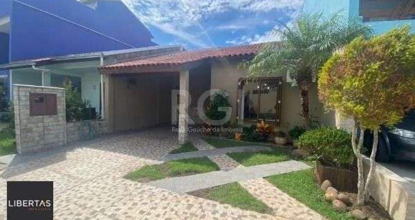Casa Condominio para Venda - 90m², 2 dormitórios, 3 vagas - Guarujá
