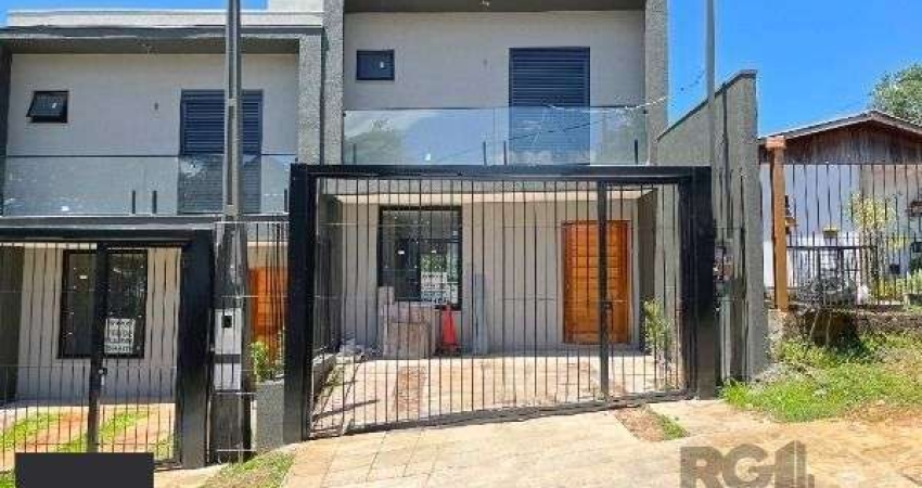 Casa Condominio em Porto Alegre, no bairro Tristeza, com 3 dormitório(s), e 3 banheiros, à venda.