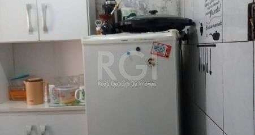 Apartamento em Porto Alegre, no bairro Cavalhada, com 2 dormitório(s), e 2 banheiros, à venda.