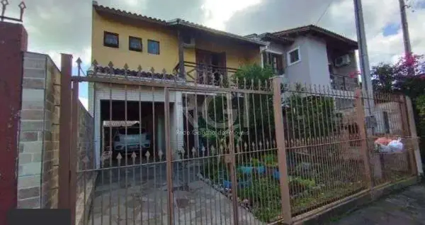 Casa em Porto Alegre, no bairro Hípica, com 3 dormitório(s), e 3 banheiros, à venda.