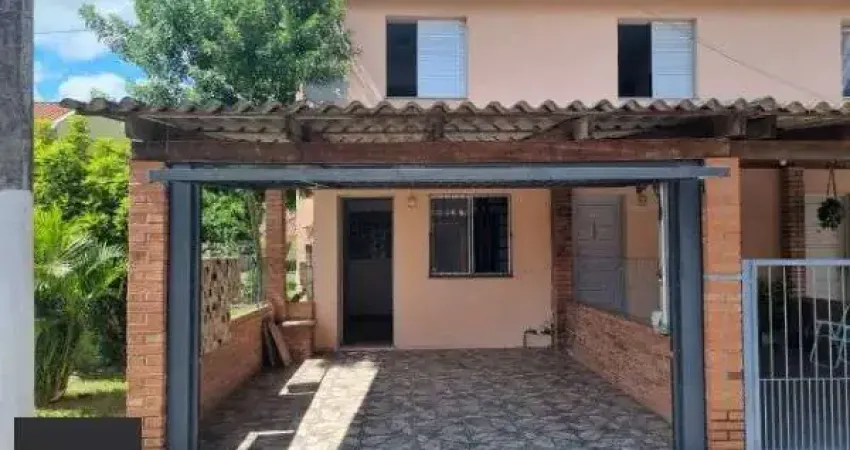 Sobrado em Porto Alegre, no bairro Vila Nova, com 2 dormitório(s), e 2 banheiros, à venda.