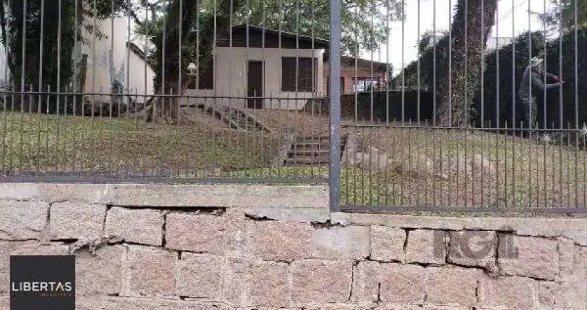 Terreno em Porto Alegre, no bairro Tristeza, à venda.