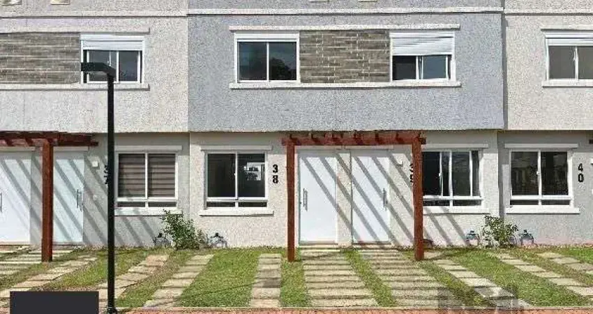 Casa em Porto Alegre, no bairro Vila Nova, com 2 dormitório(s), e 2 banheiros, à venda.