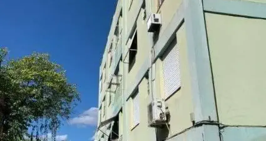 Apartamento em Porto Alegre, no bairro Camaquã, com 1 dormitório(s), à venda.