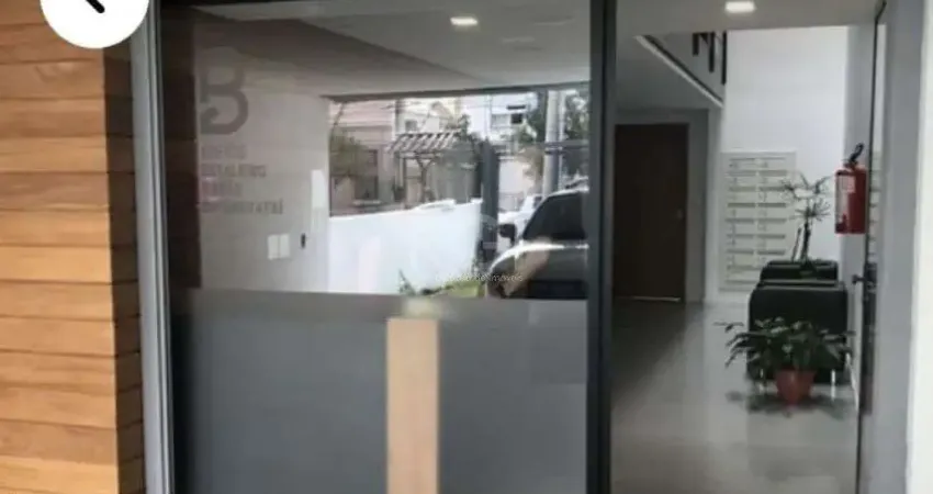 Sala Comercial a venda no bairro Menino Deus com 30 m² por:R$ 180.000,00