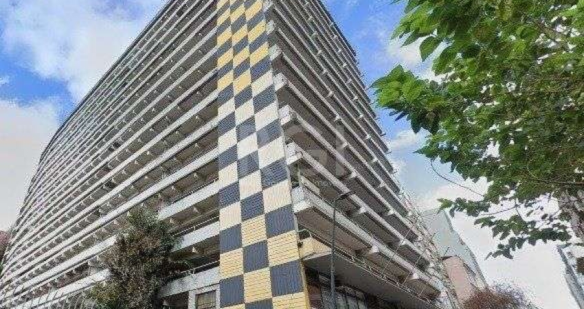 Ótimo box de garagem no Centro Histórico próximo a rua Caldas Junior.