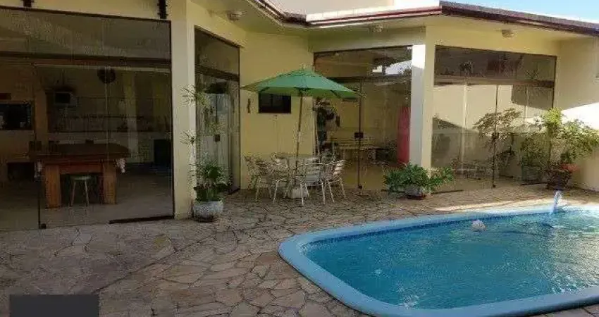 Casa com 3 quartos à venda na Avenida Martins Bastos, 704, Sarandi, Porto Alegre