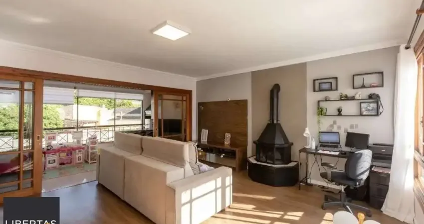 VENDA- Apartamento de 3 quartos sendo 1 suíte, com lareira e churrasqueira, 2 vagas, 119m2- Medianeira
