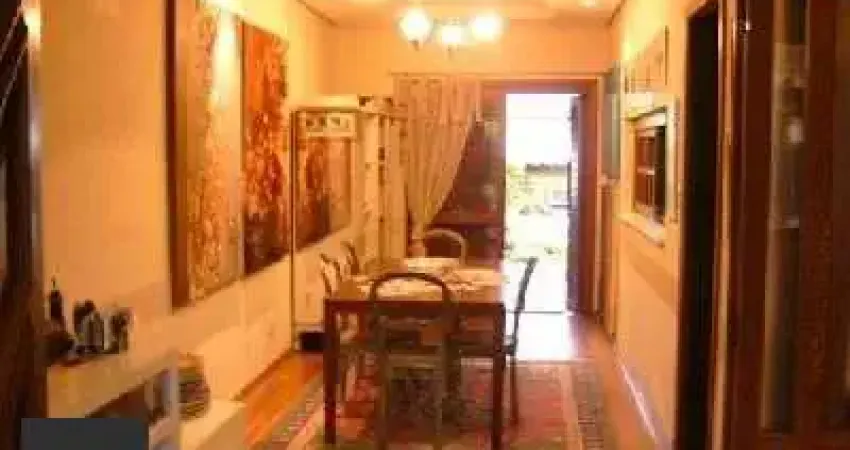 Casa para Venda - 258m², 3 dormitórios, sendo 3 suites, 2 vagas - Ipanema