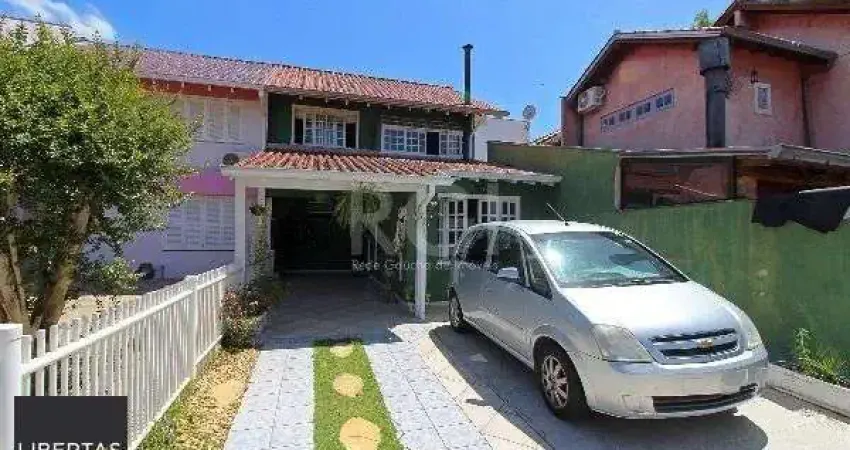 Casa em Porto Alegre, no bairro Ipanema, com 3 dormitório(s), e 3 banheiros, à venda.