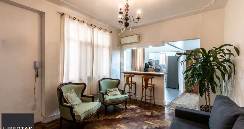 Apartamento reformado 2 Dormitório(s) Bairro Floresta