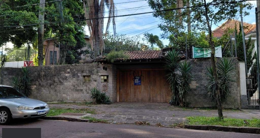 Casa com 4 quartos à venda na Avenida Belém, 68, Teresópolis, Porto Alegre