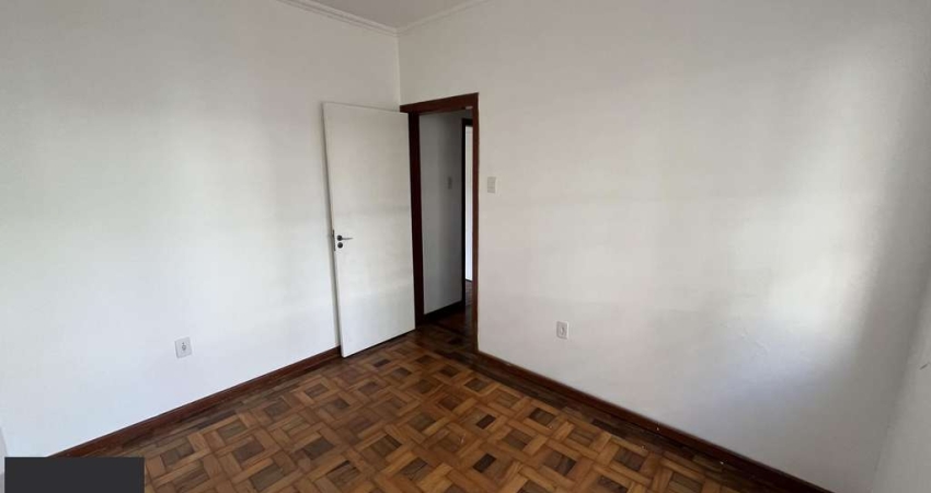 Apartamento térreo de 2 quartos no bairro Menino Deus em Porto Alegre