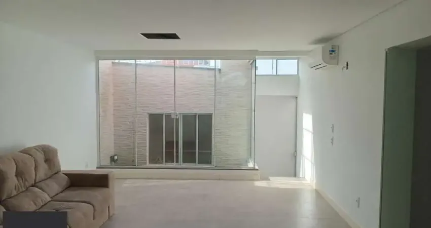 Apartamento de 3 quartos com vaga no bairro Teresópolis