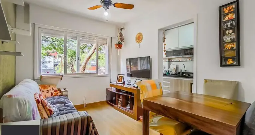 Apartamento 1 dormitório com vista, sol da manhã e estrutura na João Alfredo