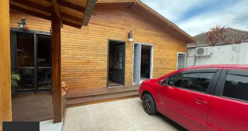 Duas casas no mesmo terreno, 3 vagas para carro, no bairro sarandi, em porto alegre, rs