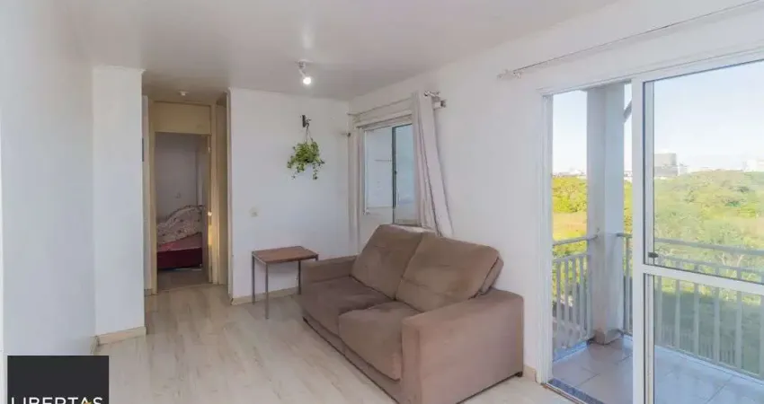 Apartamento com 2 dormitórios e 1 vaga de garagem no Bairro Humaitá