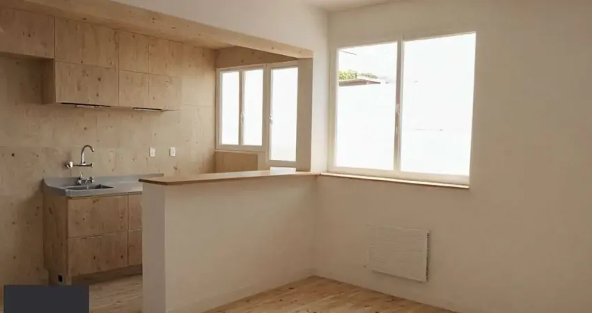 Vende-se apartamento térreo com pátio de 1 quarto - Santa Cecília