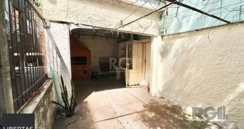 Casa com 2 quartos à venda na Rua Octávio de Souza, Teresópolis, Porto Alegre