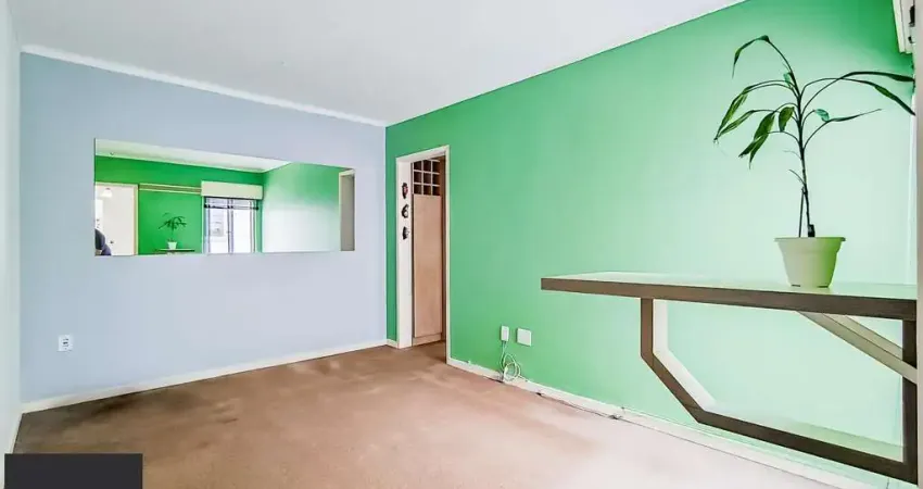 Na Rua Demétrio Ribeiro: apartamento de 1 dormitório reformado