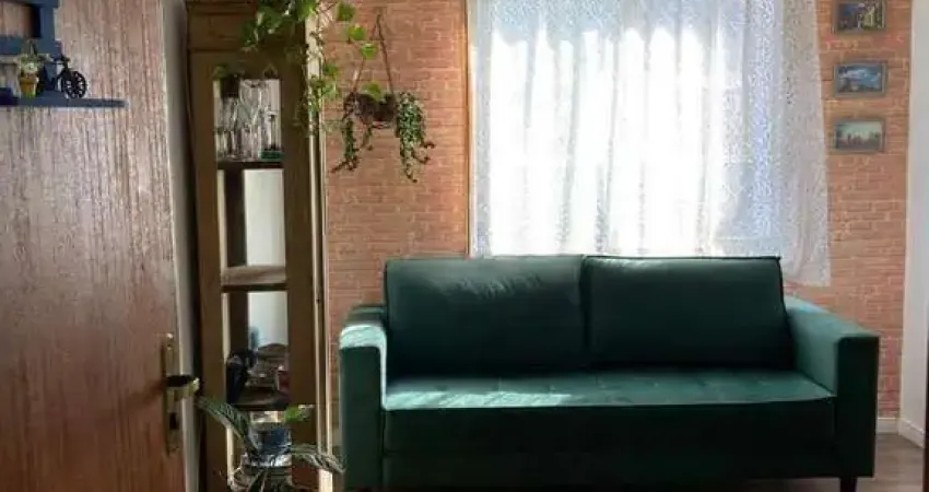 Apartamento com 02 dormitórios Bairro Cristal
