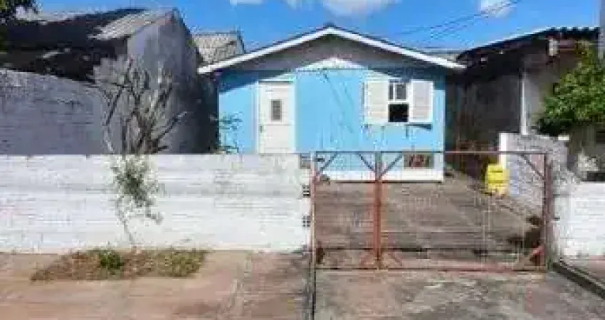 Casa em Porto Alegre, no bairro Restinga, com 2 dormitório(s), e 2 banheiros, à venda.