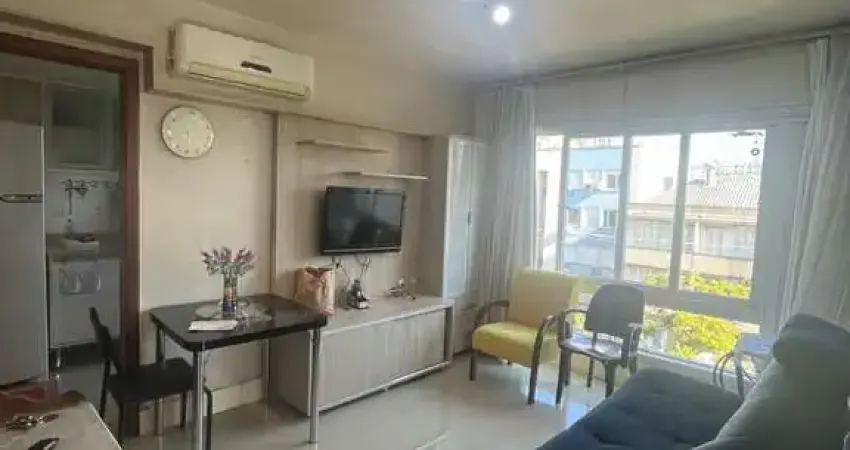 Apartamento  REFORMADO e MOBILIADO em ótima localização!!!