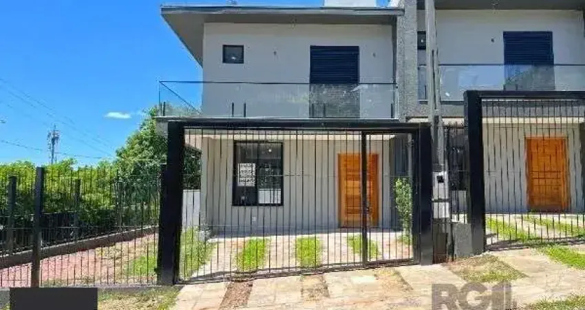 Casa Condominio em Porto Alegre, no bairro Tristeza, com 3 dormitório(s), e 3 banheiros, à venda.