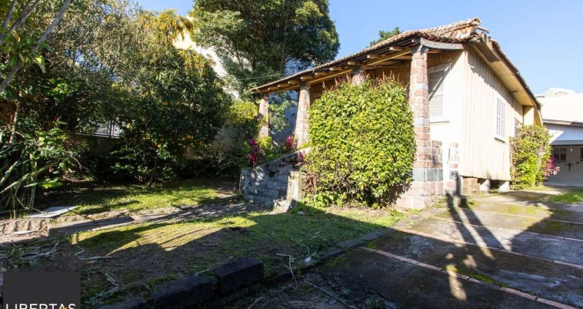 Casa de alvenaria com 104,37m² 3 dormitórios sendo 1 suíte, 2 vagas cobertas