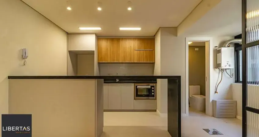 Apartamento a venda no bairro Auxliadora dois dormitórios, totalmente reformado.