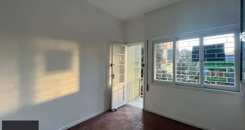 Apartamento 3 dormitórios com 97m2 privativos no Centro Histórico