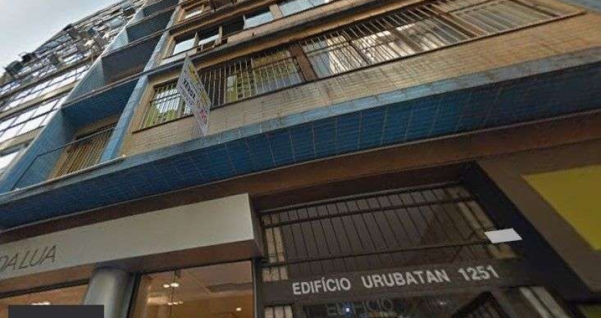 Oportunidade Sala Comercial Centro Frente andar Alto, Preço ATRATIVO.
