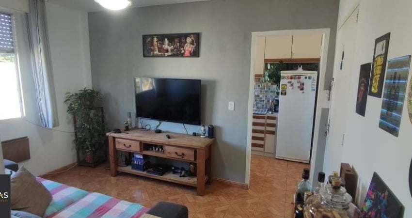 Apartamento 02 dormitórios com garagem / estacionamento