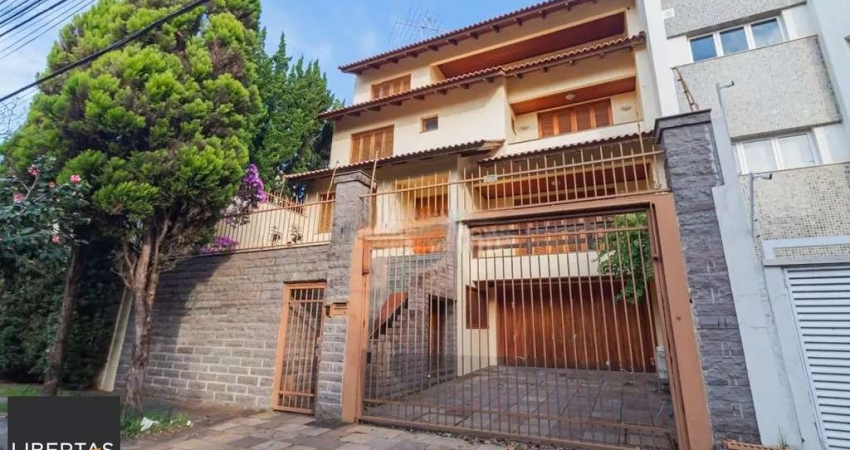 Casa com 3 quartos e 548m² à venda em Chácara das Pedras, Porto Alegre.