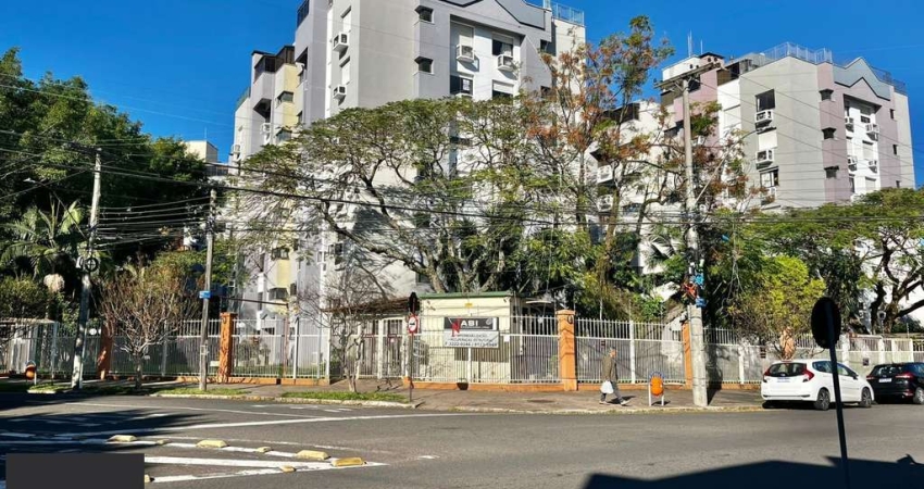 Apto 03 dorm com suíte, andar alto, vista, ótima posição solar, 1 vaga no Cristo