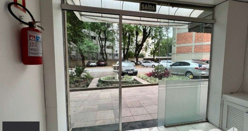 Loja térrea em condomínio de 45 m2 com vaga para alugar no bairro Floresta.
