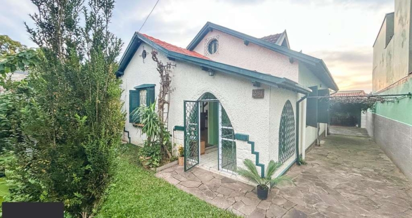Casa Residencial com 3 Quartos, sendo 1 suíte e 3 Banheiros, no Bairro Santa Teresa em Porto Alegre, RS