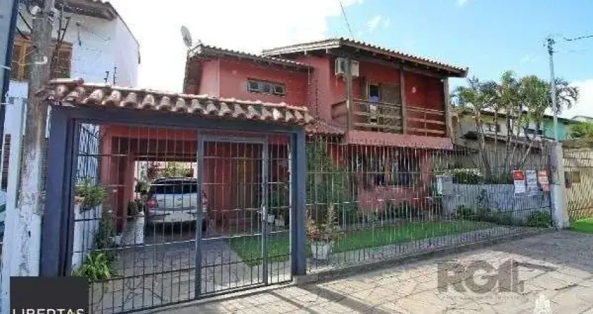 Casa para Venda - 365m², 3 dormitórios, sendo 1 suites, 4 vagas - Ipanema