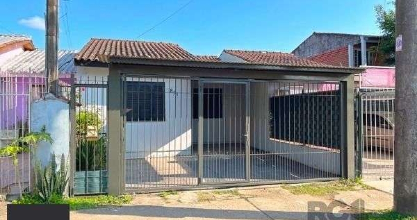 Casa em Porto Alegre, no bairro Restinga, com 2 dormitório(s), e 2 banheiros, à venda.