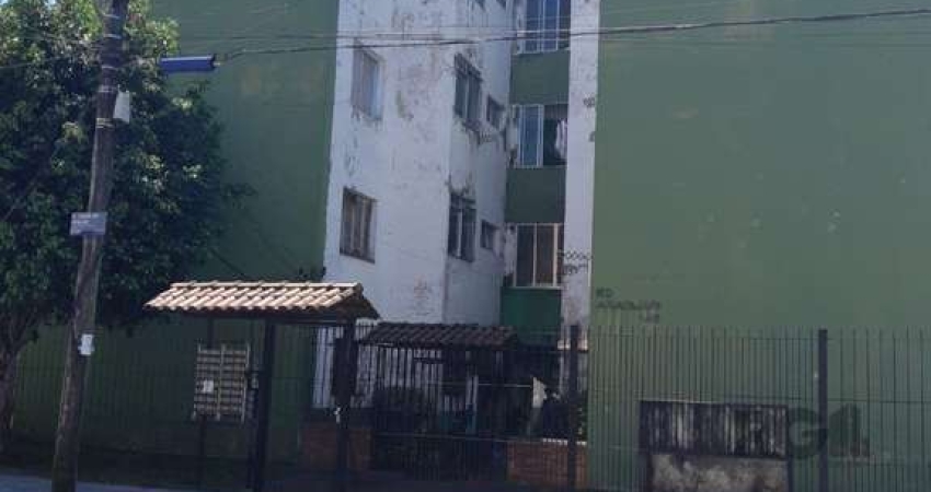 Apartamento térreo de dois dormitórios no bairro Santa Rosa de Lima em Porto Alegre.